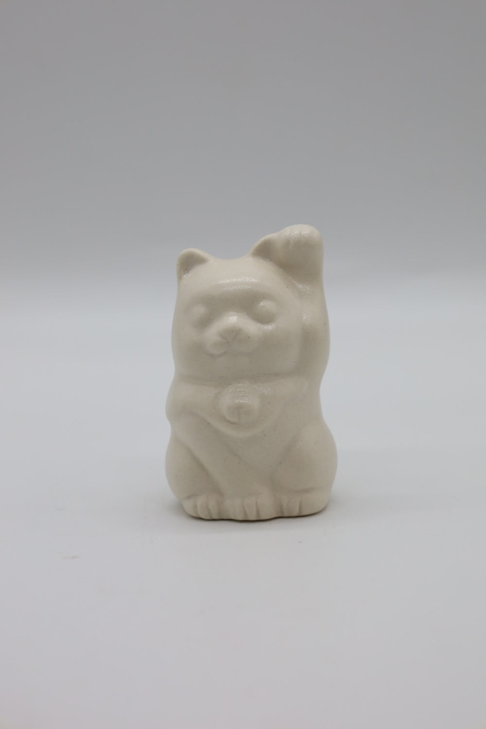 宮創製陶所 <br>Maneki-neko White <br>reload店 - ヴィンテージ SHARK ATTACK