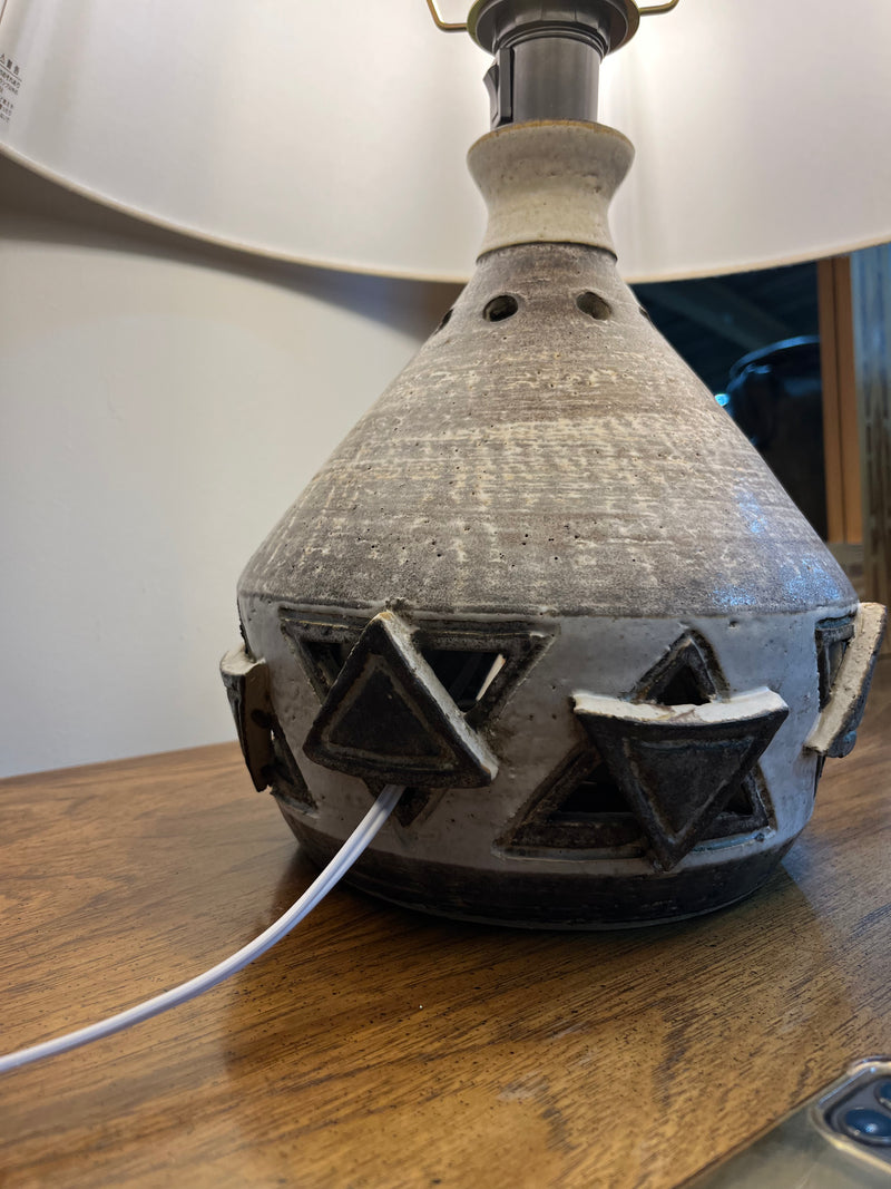 Kingo keramik , Inger Folmer Larsen <br>テーブルランプ <br>1960s~1970s , Denmark <br>TAMAGAWA BASE - ヴィンテージ SHARK ATTACK