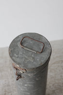 ブリキ缶 <br>大和店、大阪店 - ヴィンテージ SHARK ATTACK