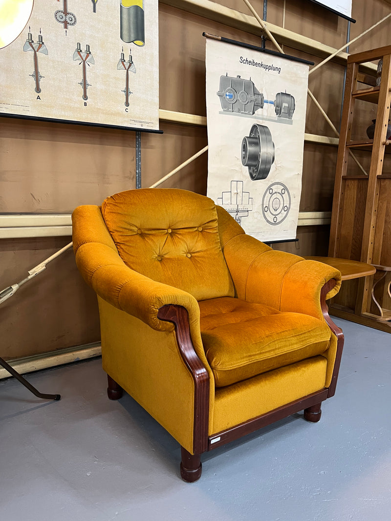 ファブリック 1シーターソファ　<br>TAMAGAWA BASE - ヴィンテージ SHARK ATTACK