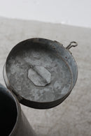 ブリキ缶 <br>大和店、大阪店 - ヴィンテージ SHARK ATTACK