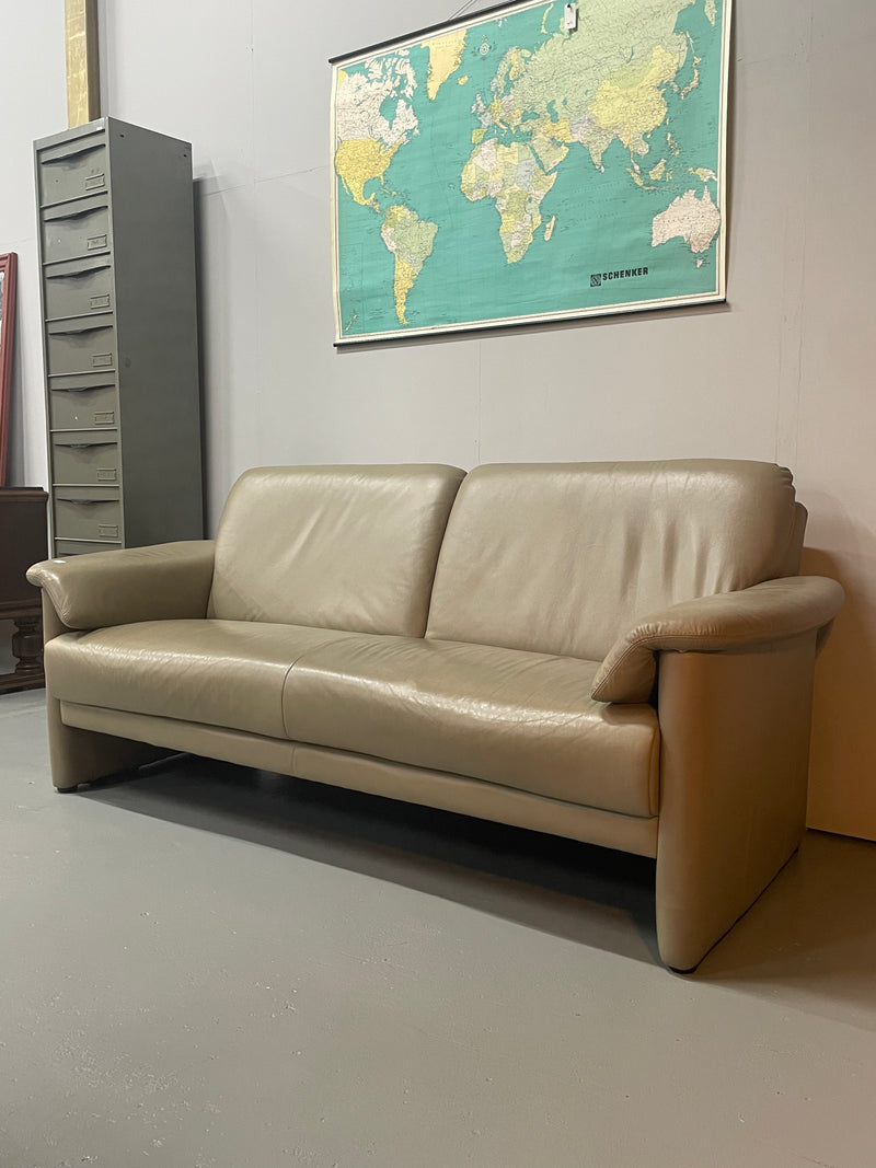 モダンデザイン レザー 2シーターソファ ヴィンテージ SHARK ATTACK