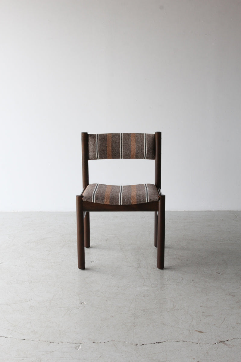 ファブリック ダイニングチェア<br>ヴィンテージ<br>大和店 - ヴィンテージ SHARK ATTACK