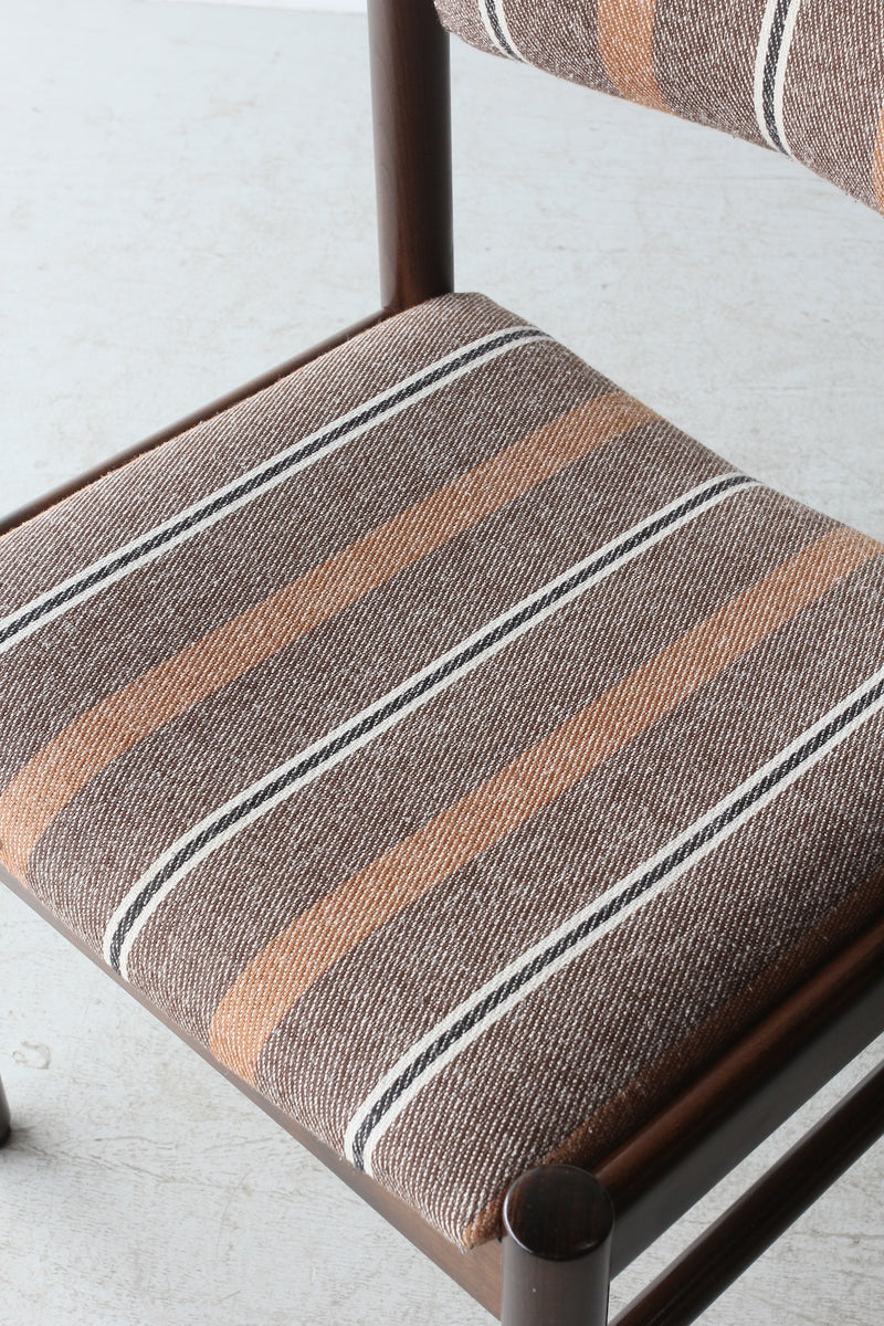 ファブリック ダイニングチェア<br>ヴィンテージ<br>大和店 - ヴィンテージ SHARK ATTACK