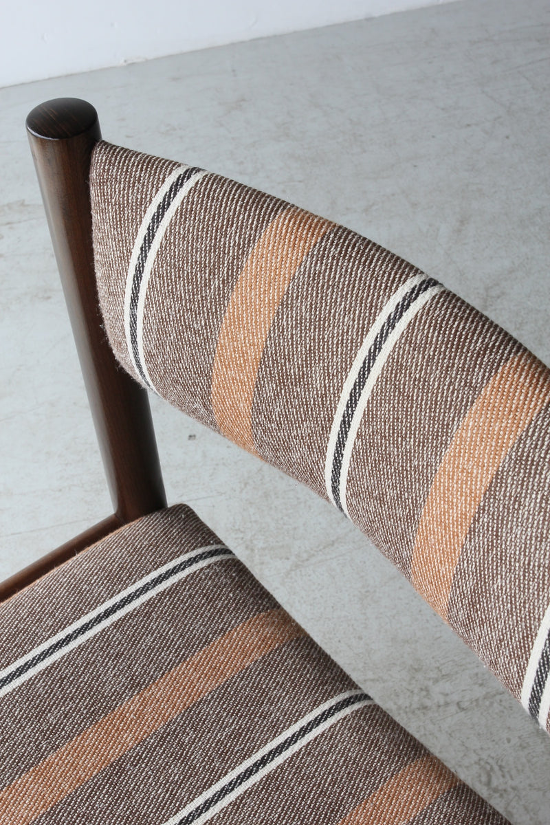 ファブリック ダイニングチェア<br>ヴィンテージ<br>大和店 - ヴィンテージ SHARK ATTACK