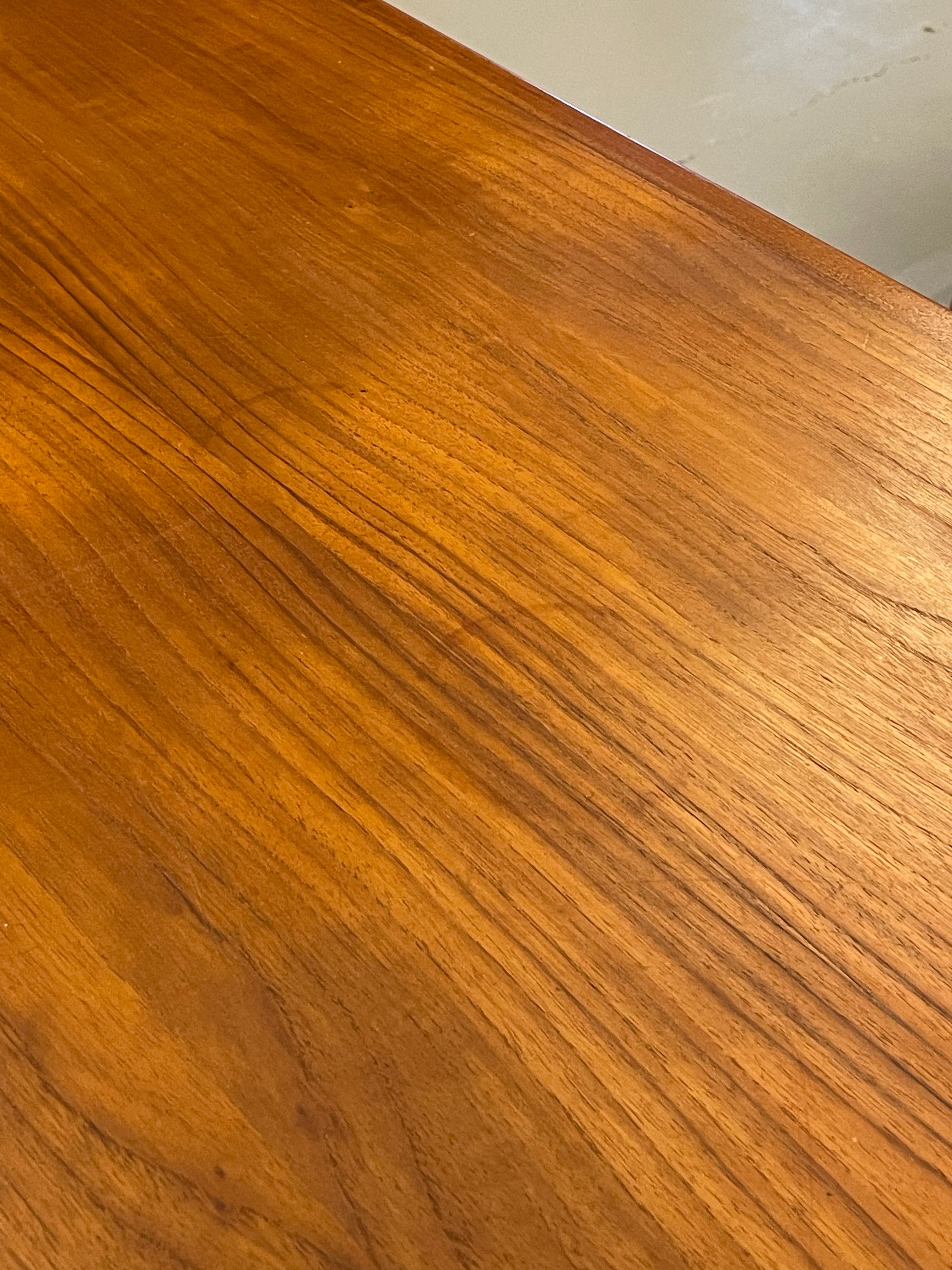 チークウッド ダイニングテーブル