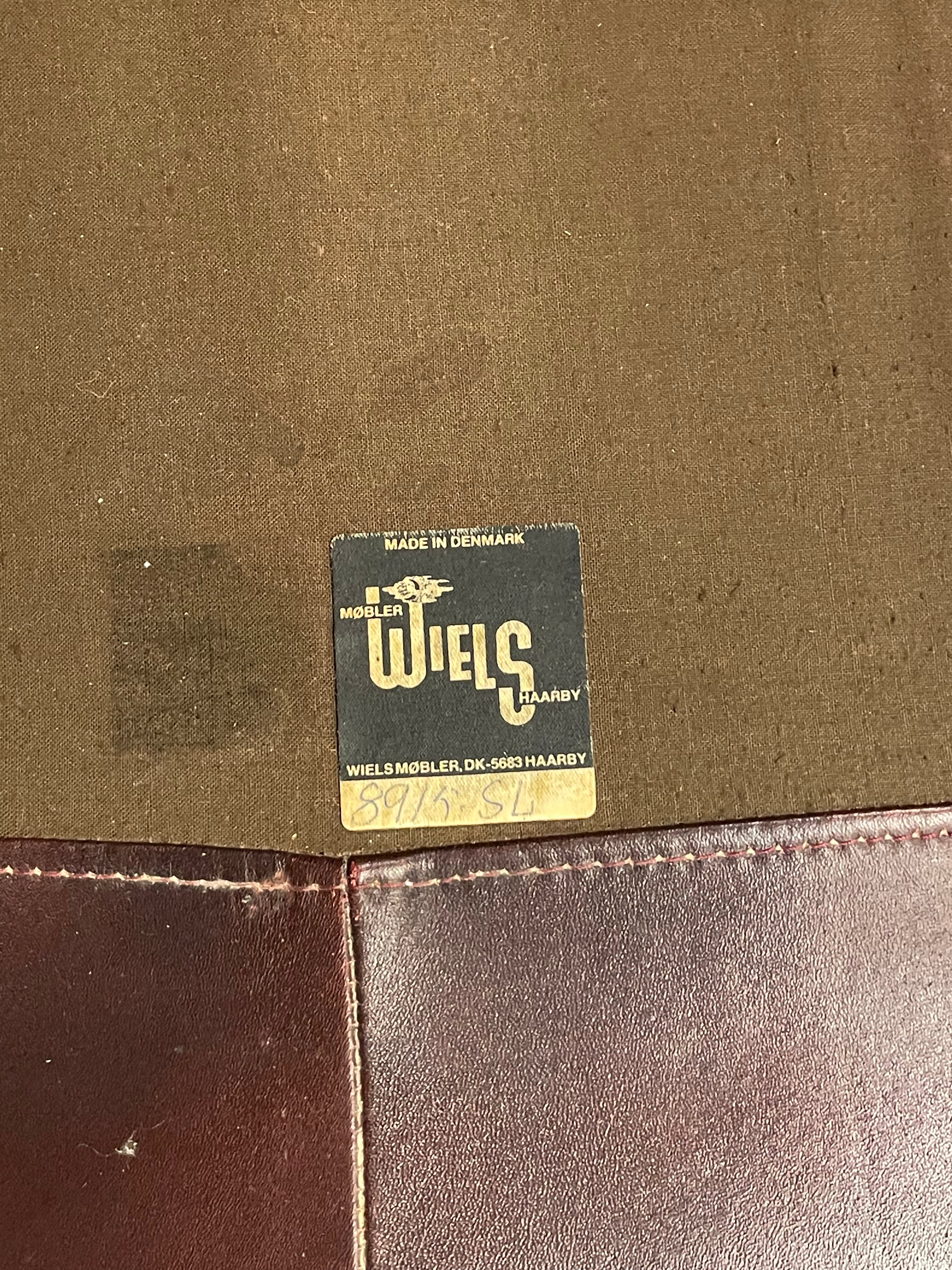 WIELS MOBLER HAARBY - 2シーター チェスターフィールドソファ - 1970-80's , Denmark - TAMAGAWA BASE