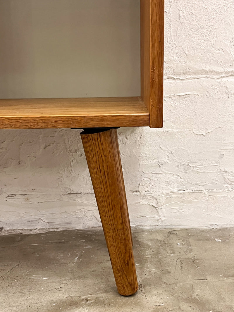 オープンシェルフ <br> cerote antiques - ヴィンテージ SHARK ATTACK