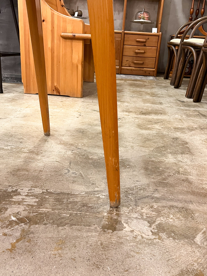 ダイニングテーブル/ デスク <br> cerote antiques - ヴィンテージ SHARK ATTACK