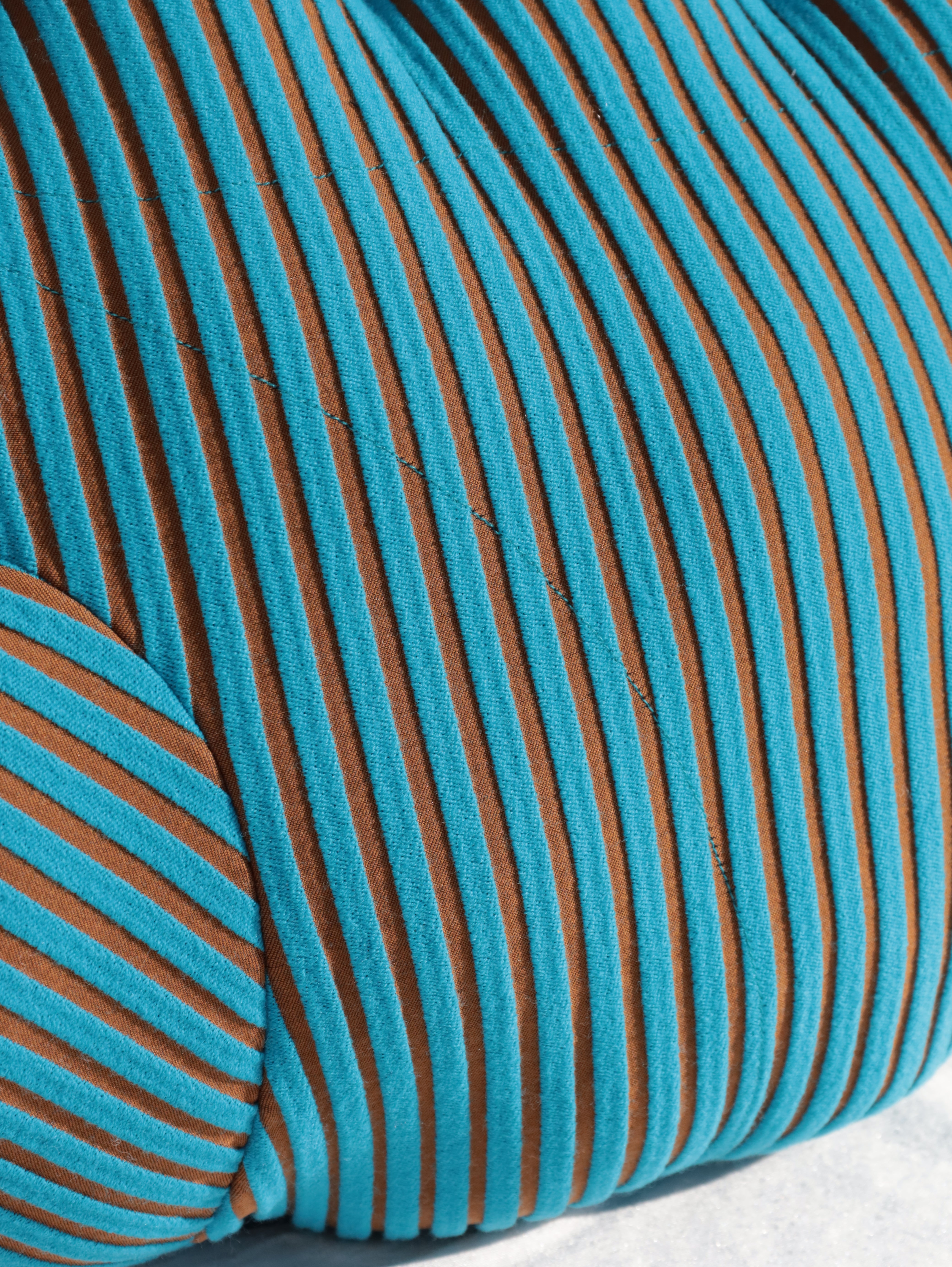 PORTRAIT LAB <br>Fabric object "Hand"S size Blue stripe <br>大和店・reload店 - ヴィンテージ SHARK ATTACK