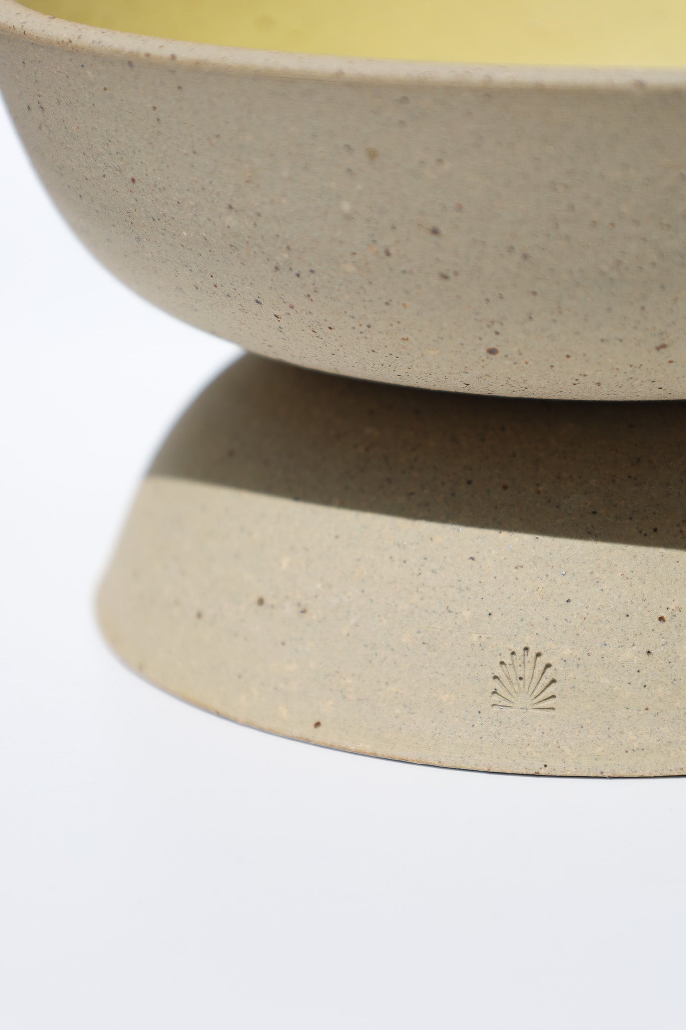 ONE KILN CERAMICS - FOOD BOWL / M lemon yellow