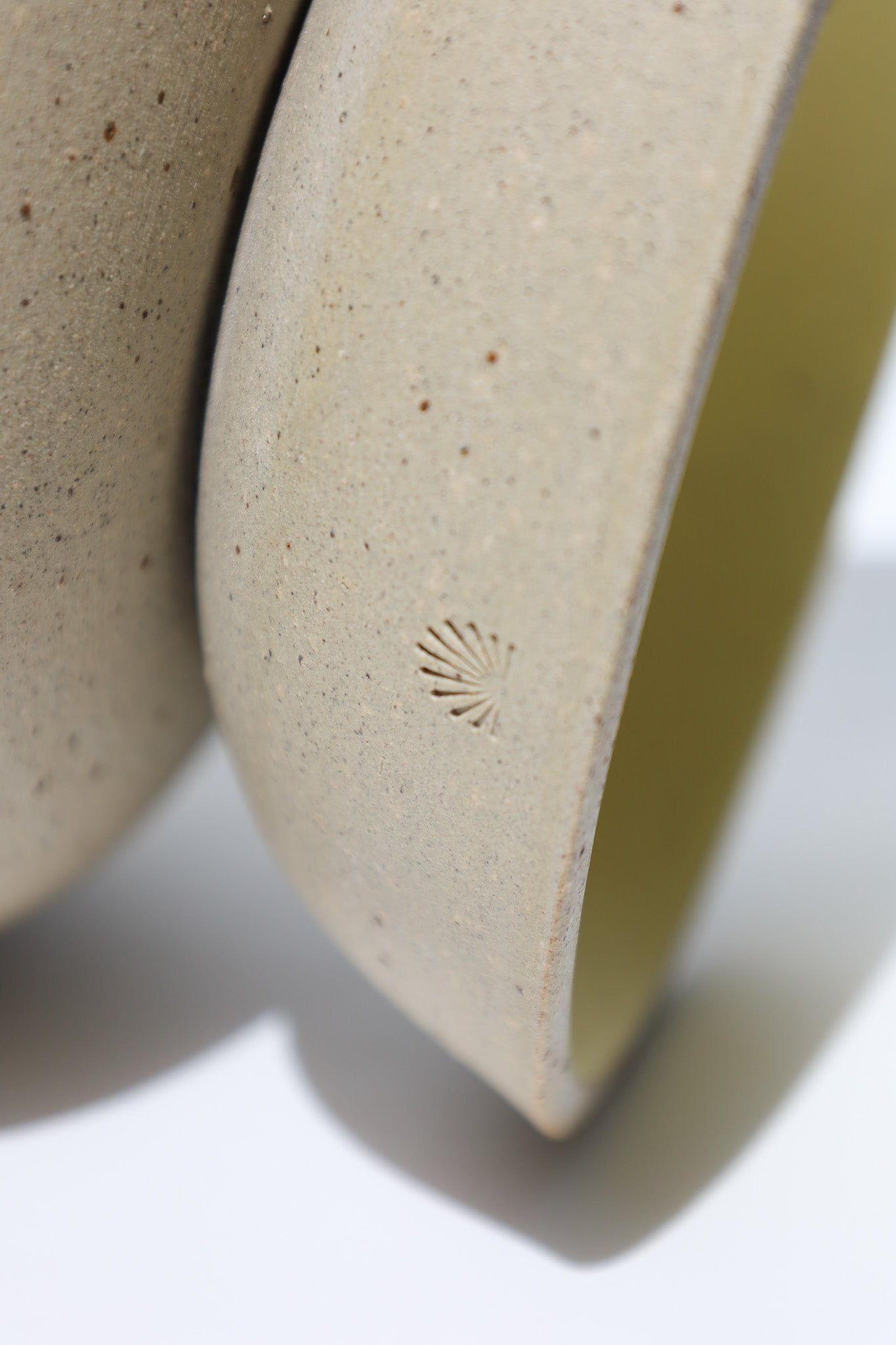 ONE KILN CERAMICS - FOOD BOWL / M lemon yellow