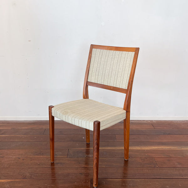 DINING CHAIR