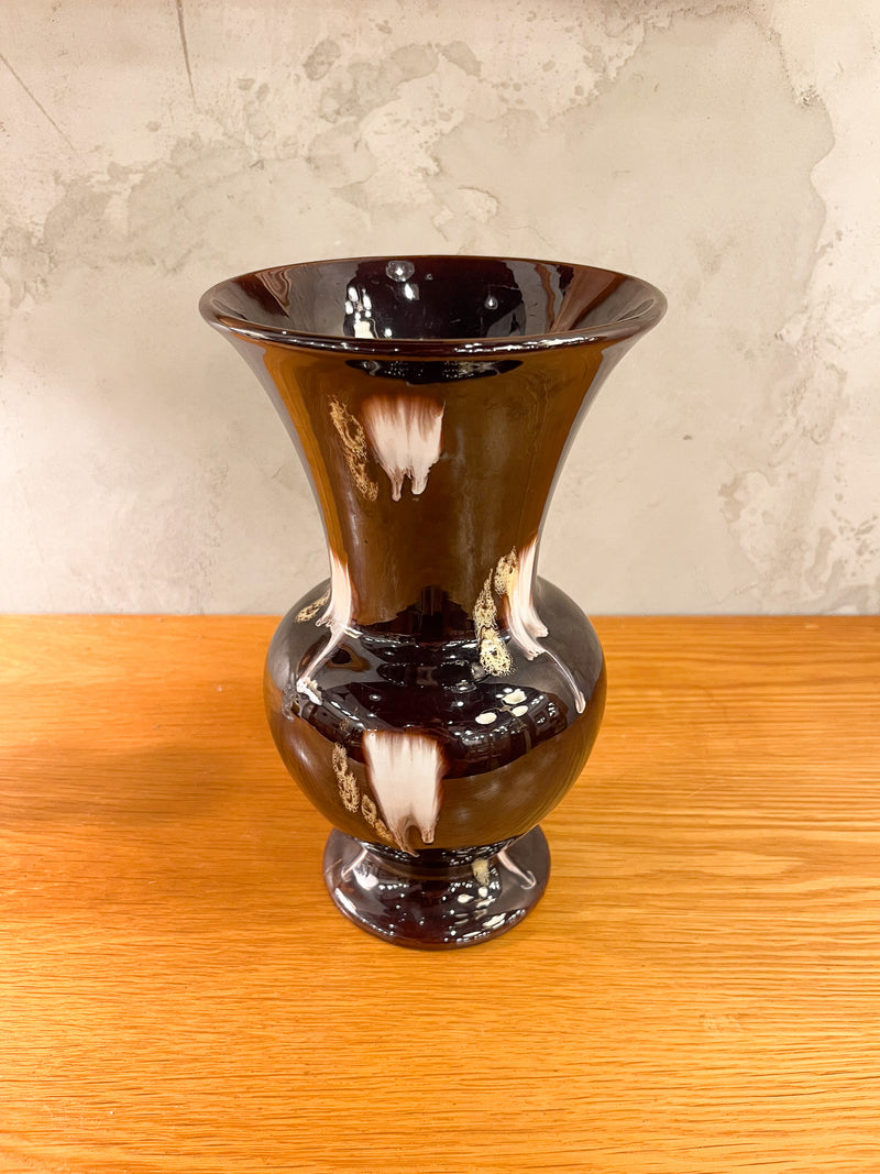 CERAMIC FLOWER VASE
