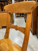 ウッドダイニングチェア<br> 大和店 - ヴィンテージ SHARK ATTACK