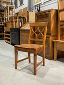 ウッドダニングチェア<br> 大和店 - ヴィンテージ SHARK ATTACK