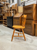 スピンドルバックチェア<br> 大和店 - ヴィンテージ SHARK ATTACK