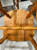 スピンドルバックチェア<br> 大和店 - ヴィンテージ SHARK ATTACK