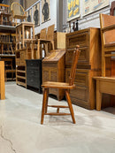 スピンドルバックチェア <br> 大和店 - ヴィンテージ SHARK ATTACK