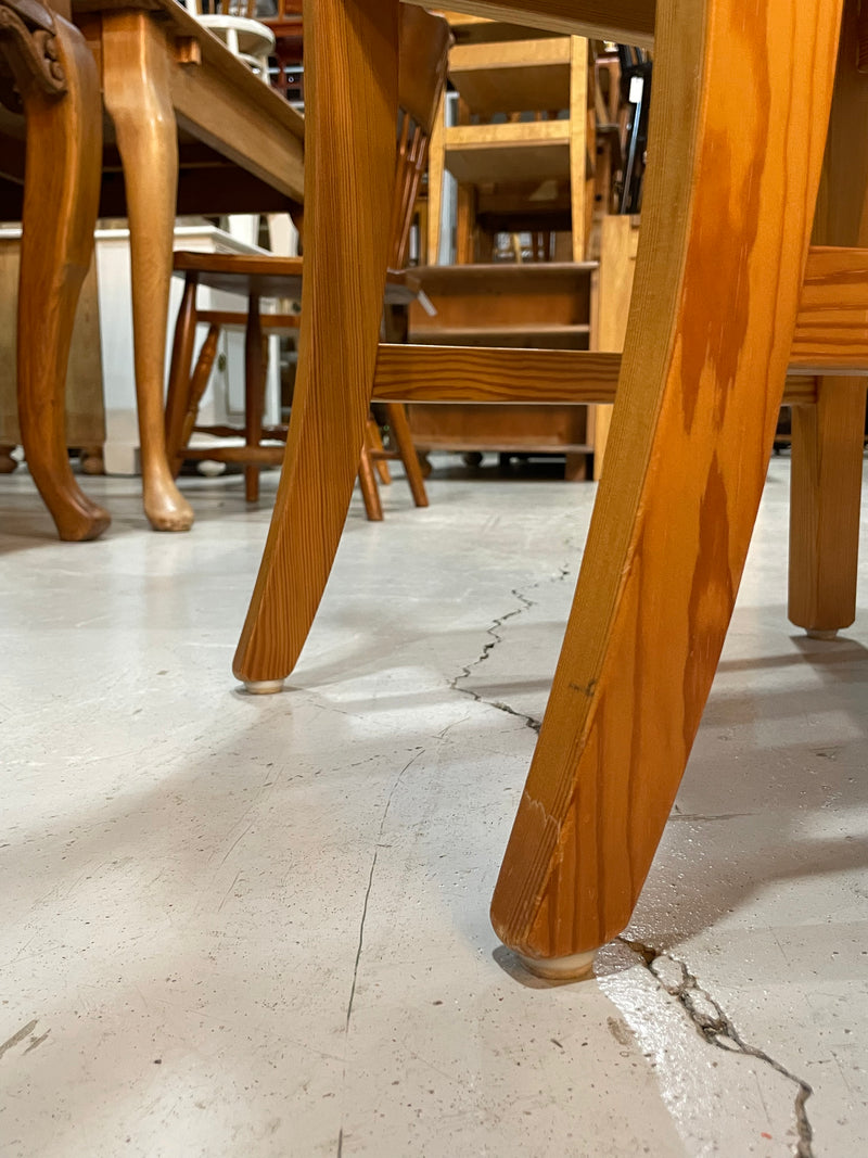 ウッドダイニングチェア<br> 大和店 - ヴィンテージ SHARK ATTACK