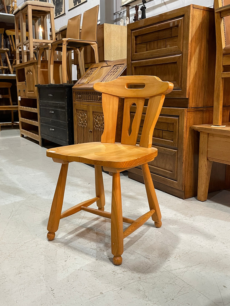 ウッド ダイニングチェア <br> 大和店 - ヴィンテージ SHARK ATTACK