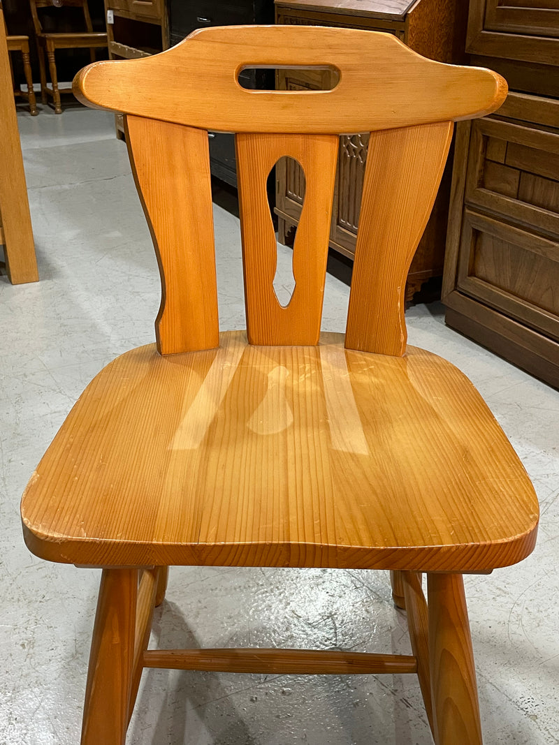 ウッド ダイニングチェア <br> 大和店 - ヴィンテージ SHARK ATTACK