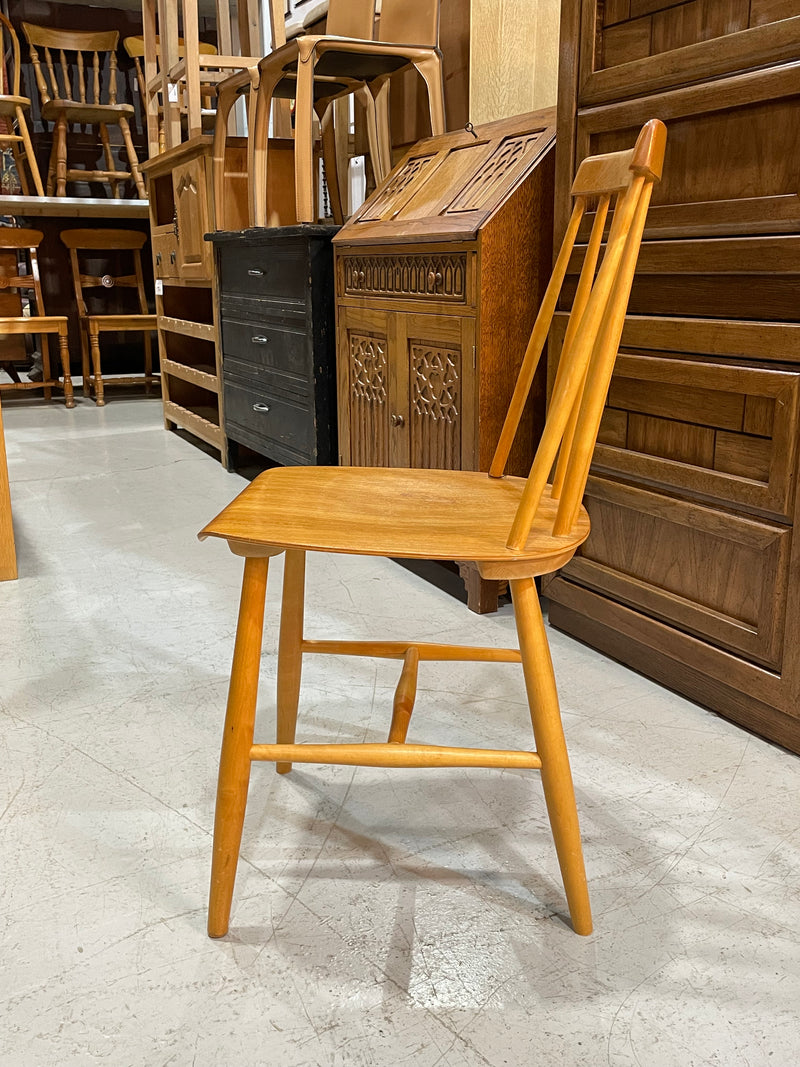 ウッド ダイニングチェア <br> 大和店 - ヴィンテージ SHARK ATTACK