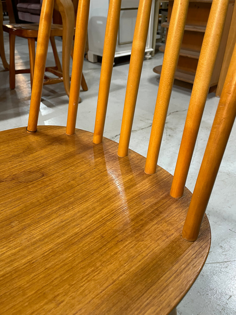 ウッド ダイニングチェア <br> 大和店 - ヴィンテージ SHARK ATTACK