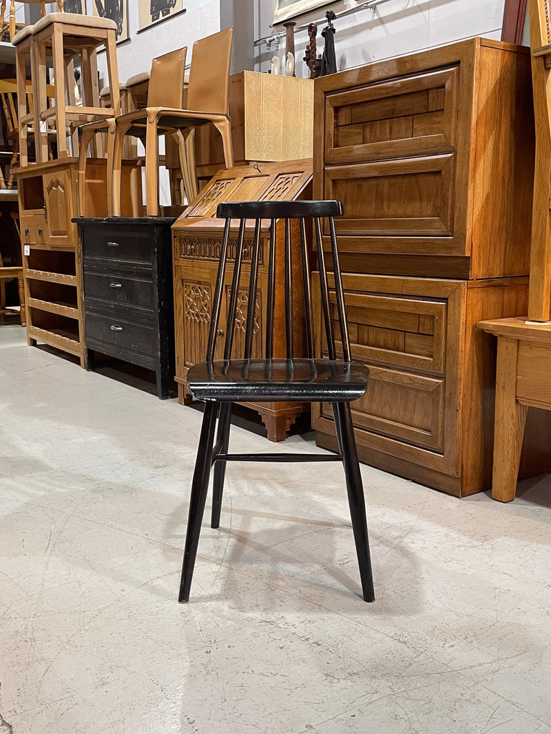 ウッドダイニングチェア <br> 大和店 - ヴィンテージ SHARK ATTACK