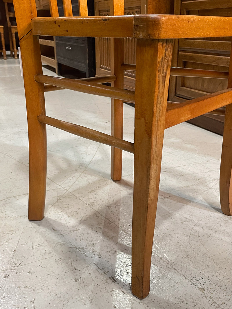 ウッドダイニングチェア <br> 大和店 - ヴィンテージ SHARK ATTACK