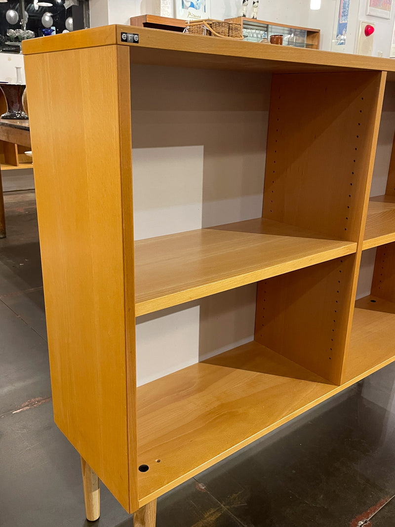 EFG<br>オークウッド ブックシェルフ<br>Sweden<br> cerote antiques - ヴィンテージ SHARK ATTACK