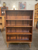 チークウッド ブックシェルフ<br> 大和店 - ヴィンテージ SHARK ATTACK