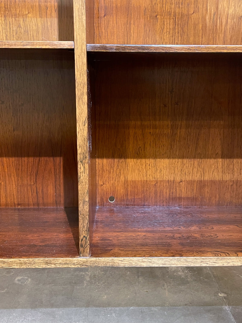 OMANN JUN. A/S MODEL Nr. 6<br>オークウッド ブックシェルフ<br>Denmark<br> 大和店 - ヴィンテージ SHARK ATTACK