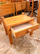 引き出し付きナイトテーブル<br> cerote antiques
