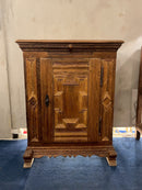 オークウッドキャビネット <br> cerote antiques