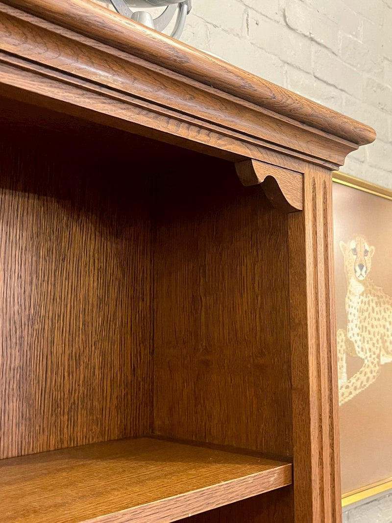 オークウッド カップボード <br> cerote antiques - ヴィンテージ SHARK ATTACK