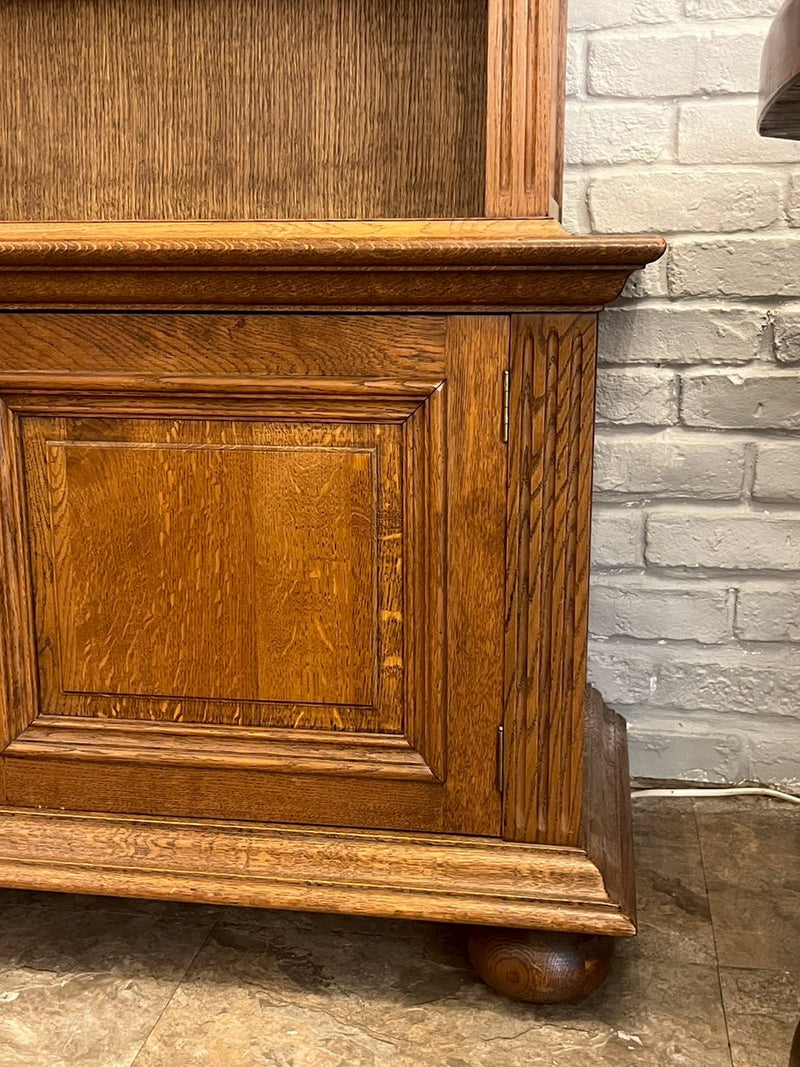 オークウッド カップボード <br> cerote antiques - ヴィンテージ SHARK ATTACK