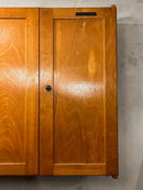 FAMOS <br>ウォールキャビネット <br>Germany <br>cerote antiques - ヴィンテージ SHARK ATTACK