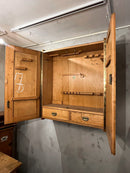 FAMOS <br>ウォールキャビネット <br>Germany <br>cerote antiques - ヴィンテージ SHARK ATTACK