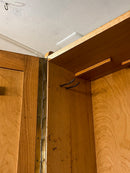 FAMOS <br>ウォールキャビネット <br>Germany <br>cerote antiques - ヴィンテージ SHARK ATTACK