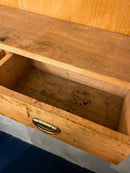 FAMOS <br>ウォールキャビネット <br>Germany <br>cerote antiques - ヴィンテージ SHARK ATTACK