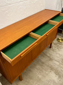 チークウッドサイドボード <br>Sweden<br> cerote antiques