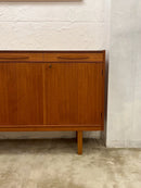 チークウッドサイドボード <br>Sweden<br> cerote antiques