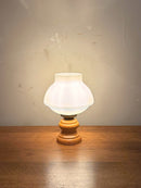 ミルクガラステーブルランプ <br> cerote antiques