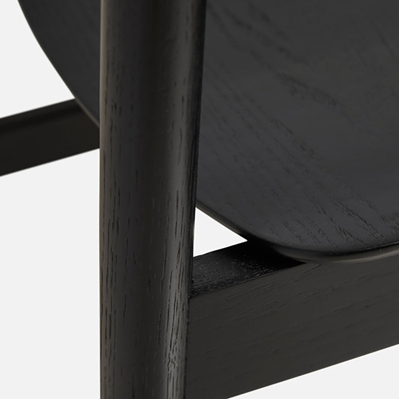 Pause dining chair 2.0 Black painted ash<br>bob's box