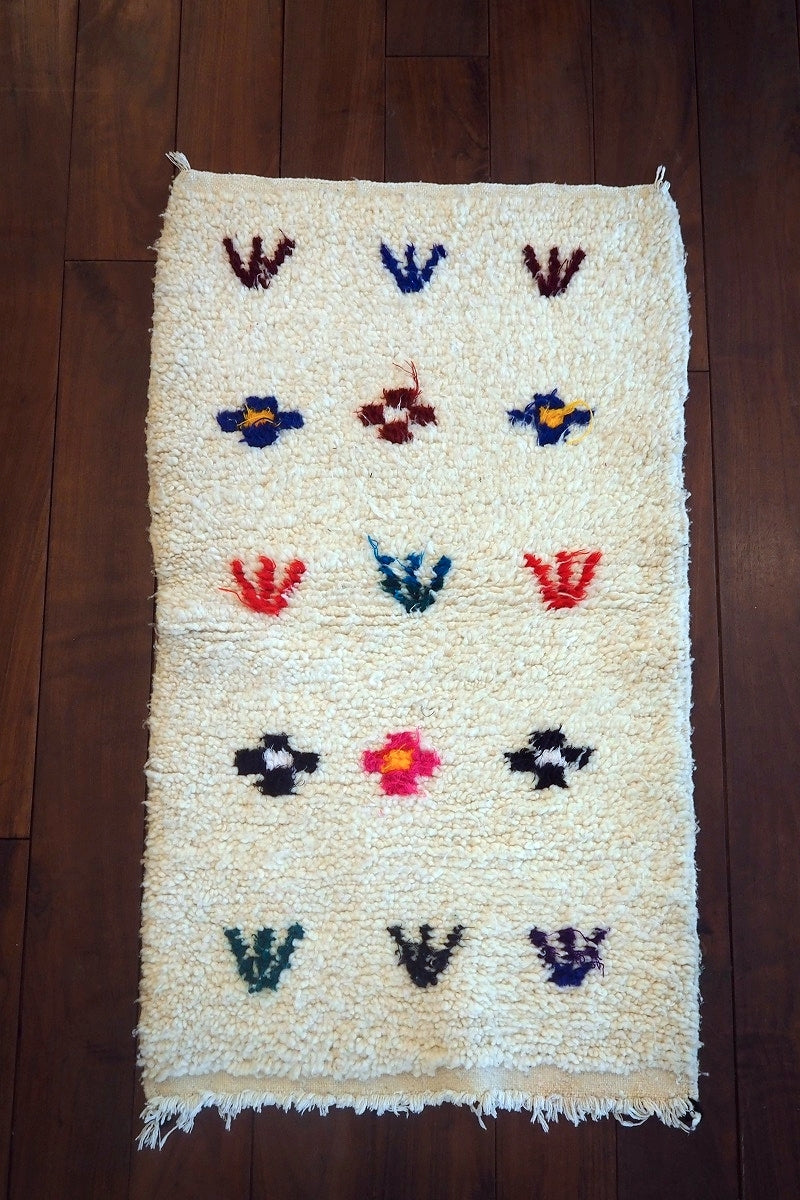 Aziral rug 1080×620<br> Sendagaya store