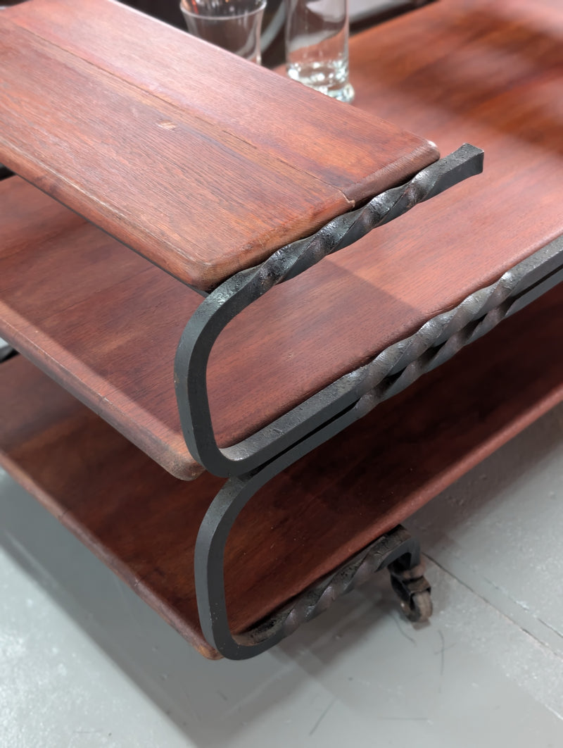 アイアンローテーブル/サービステーブル <br>TAMAGAWA BASE - ヴィンテージ SHARK ATTACK