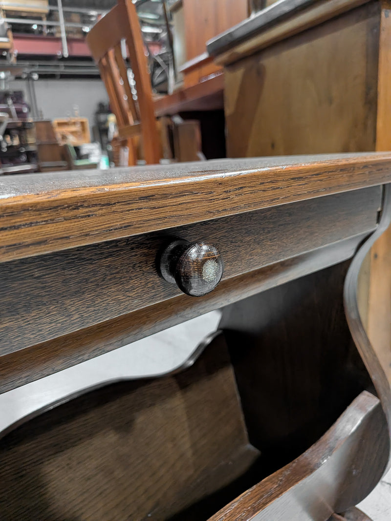 ウッド ナイトスタンド/マガジンラック <br> 大和店 - ヴィンテージ SHARK ATTACK