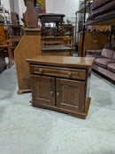 ナイトスタンド/キャビネット <br> 大和店 - ヴィンテージ SHARK ATTACK