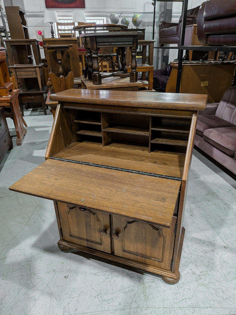 ウッド ライティングビューロー <br> 大和店 - ヴィンテージ SHARK ATTACK